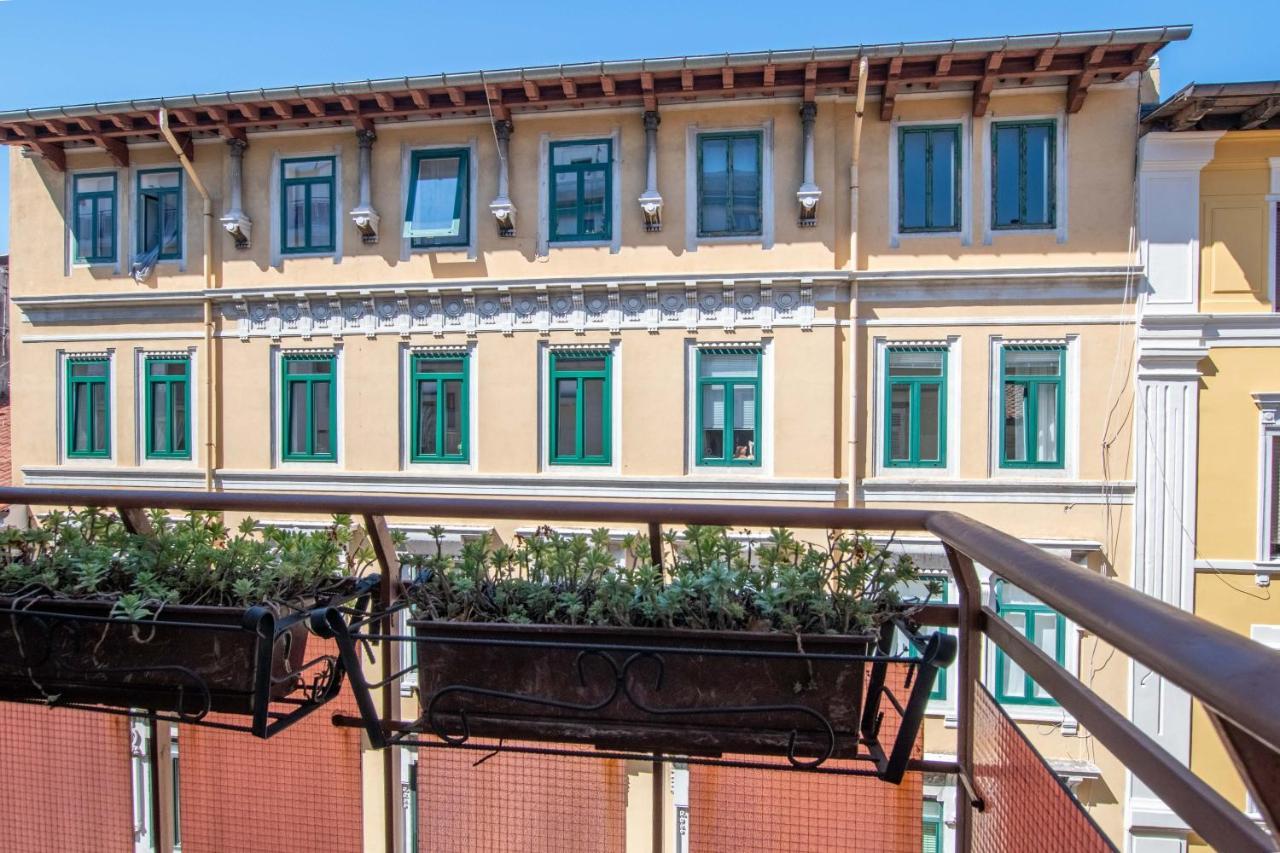 Casa Viale XX Settembre Apartment Triest Exterior foto